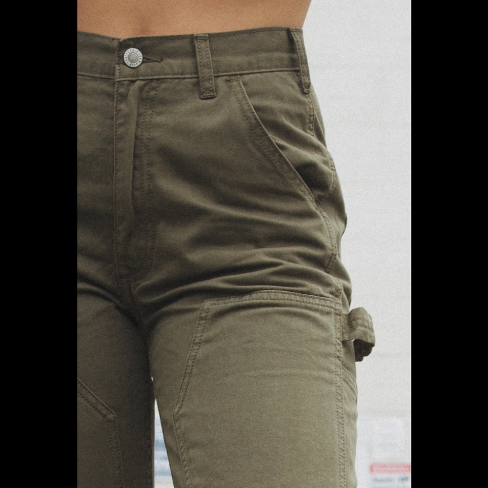 Brandy Melville olive green Jane cargo pants - Picture 6 of 6